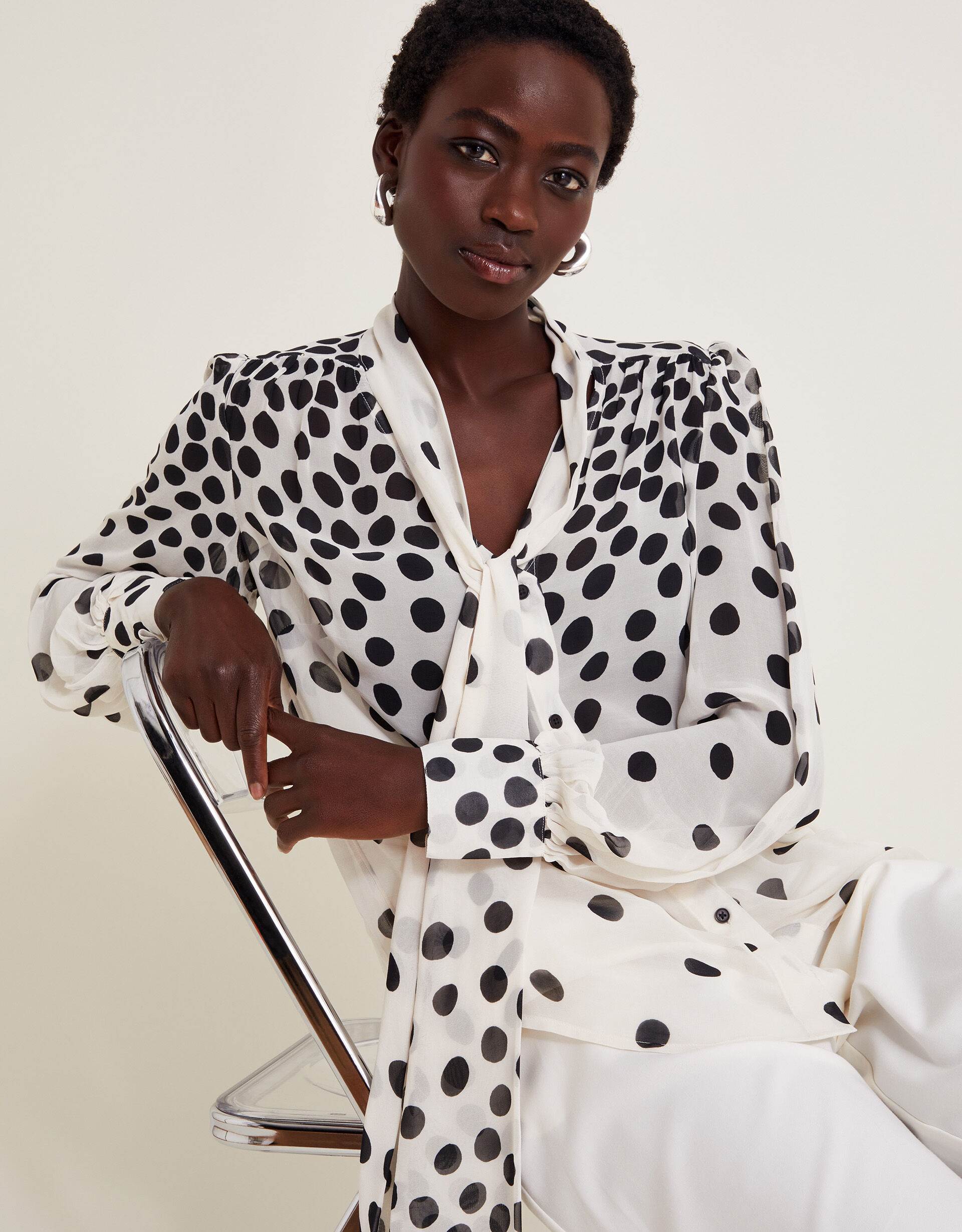 Black and white spot blouse online
