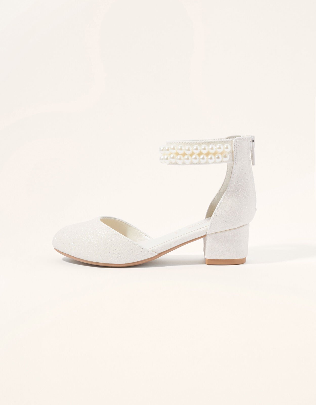 Cream sale pearl shoes