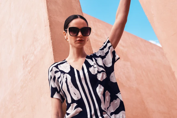 black and white print top