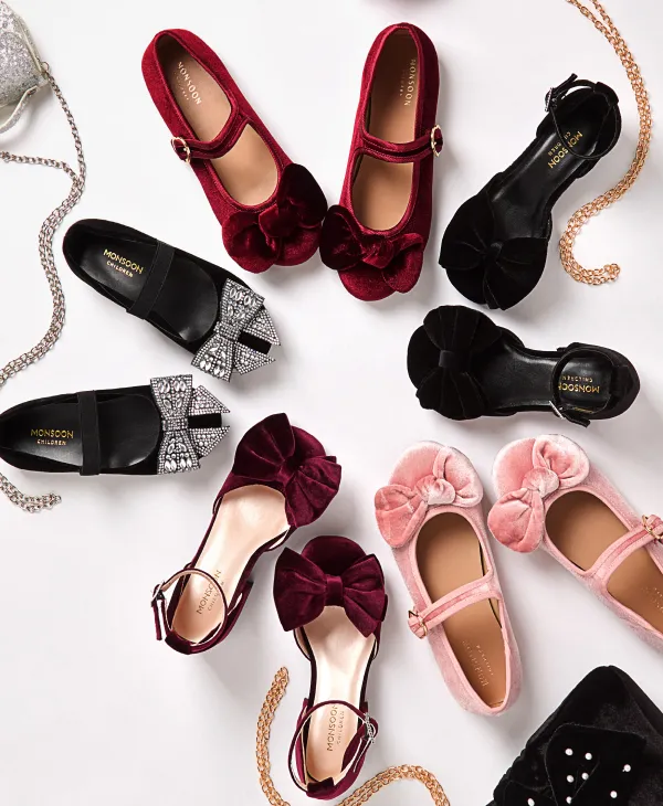 Shoes & accessories sale