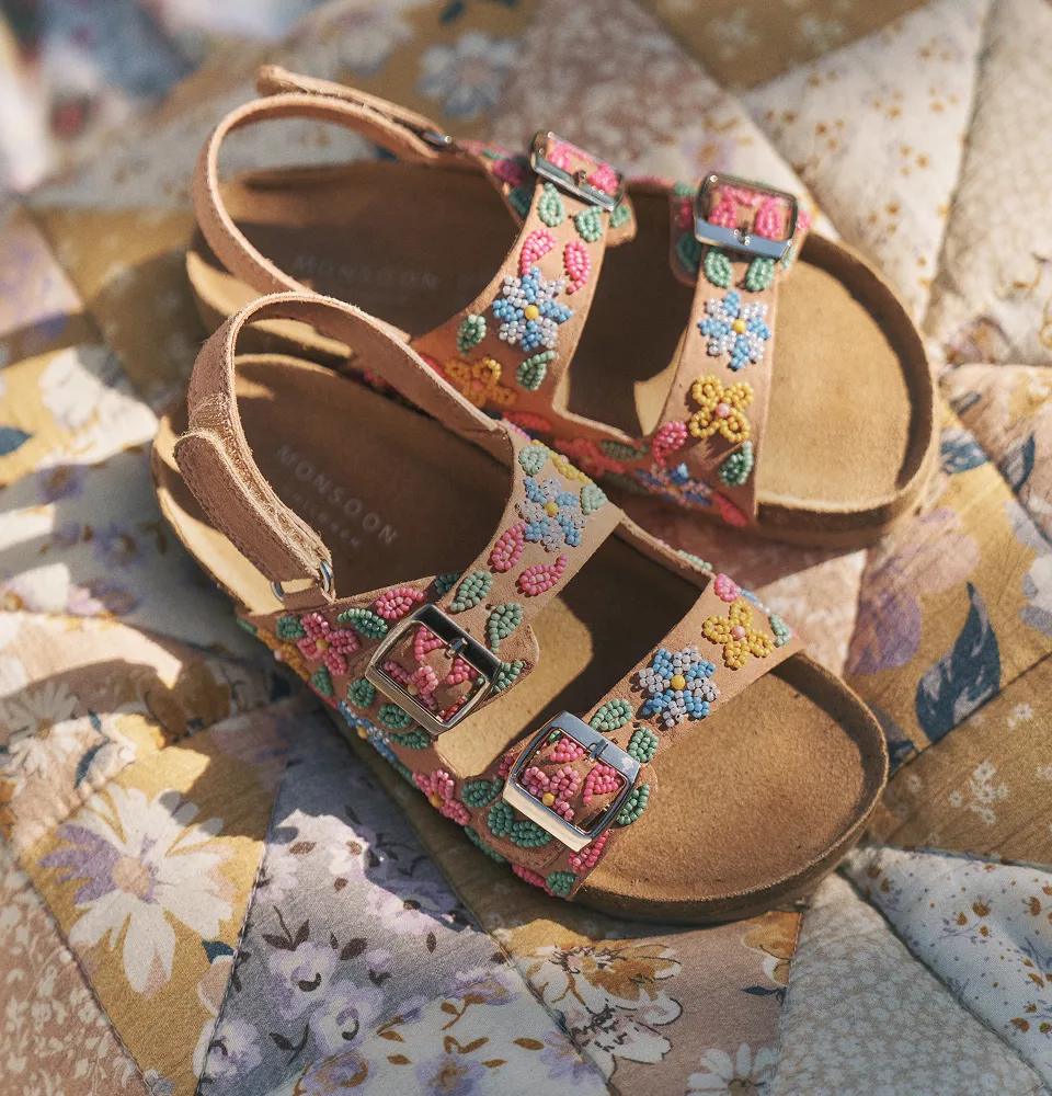 Little Extras | Shop casualwear